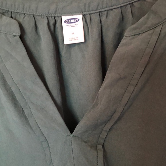 Old Navy Tee - Picture 2 of 2